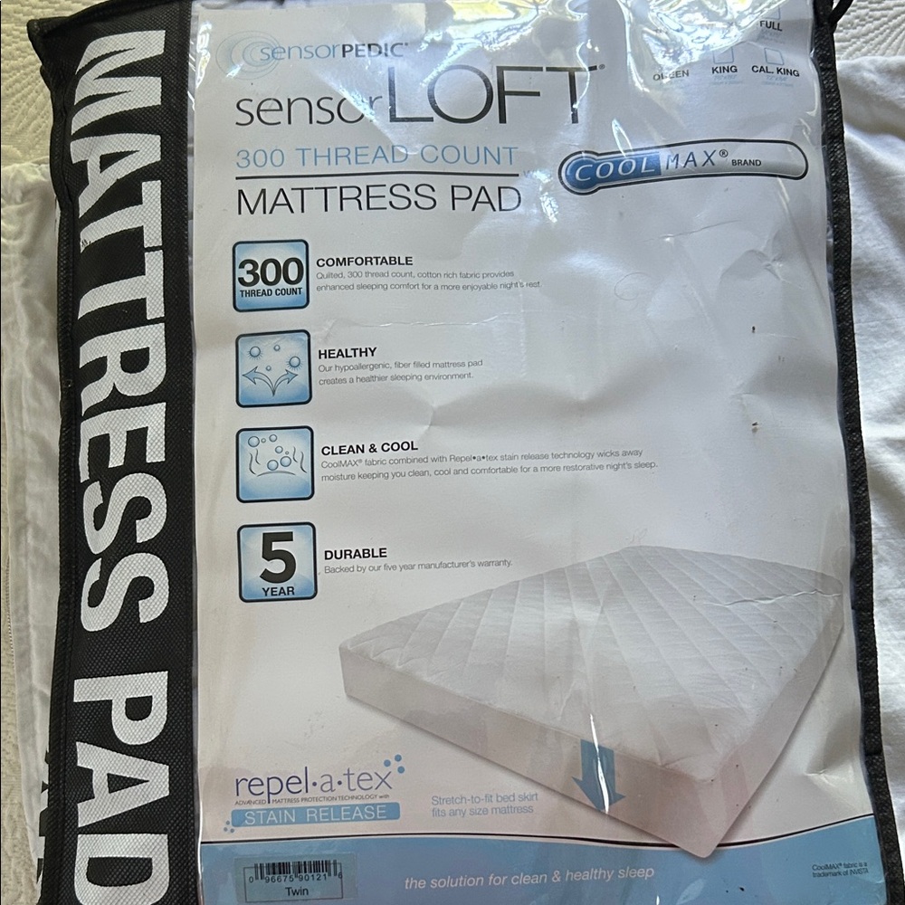 SensorLOFT 300-Thread Count White Mattress Pad